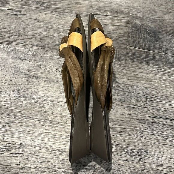 Marila NWOB small leather wedge sandal - 37 ($75) - Picture 4 of 5